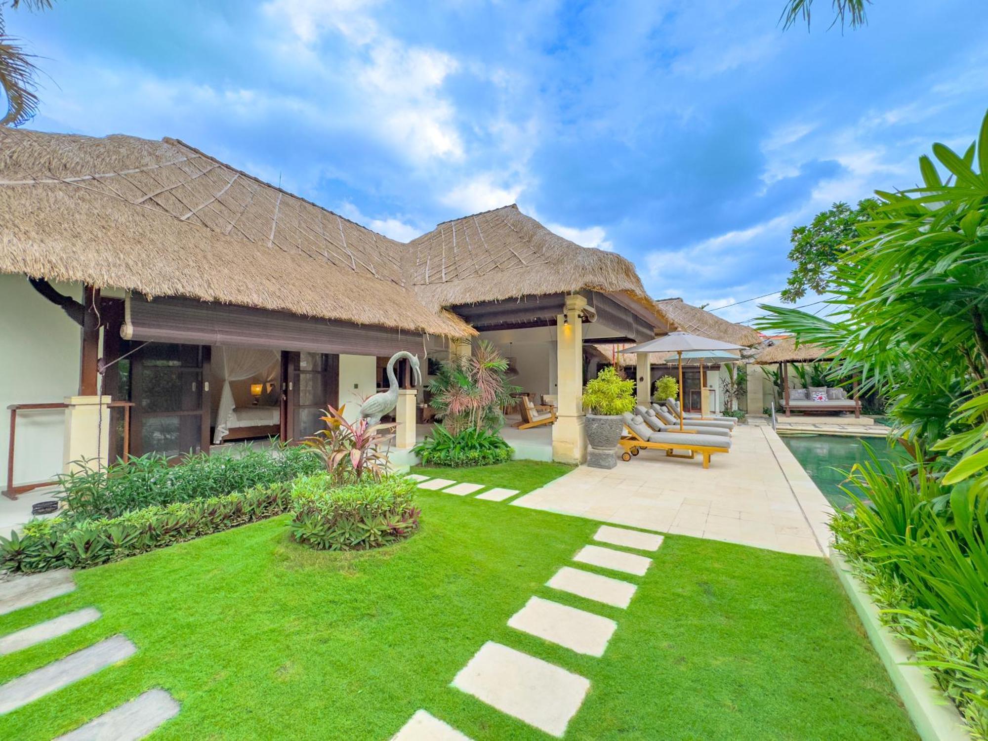 Villa Bugis Seminyak Exterior photo