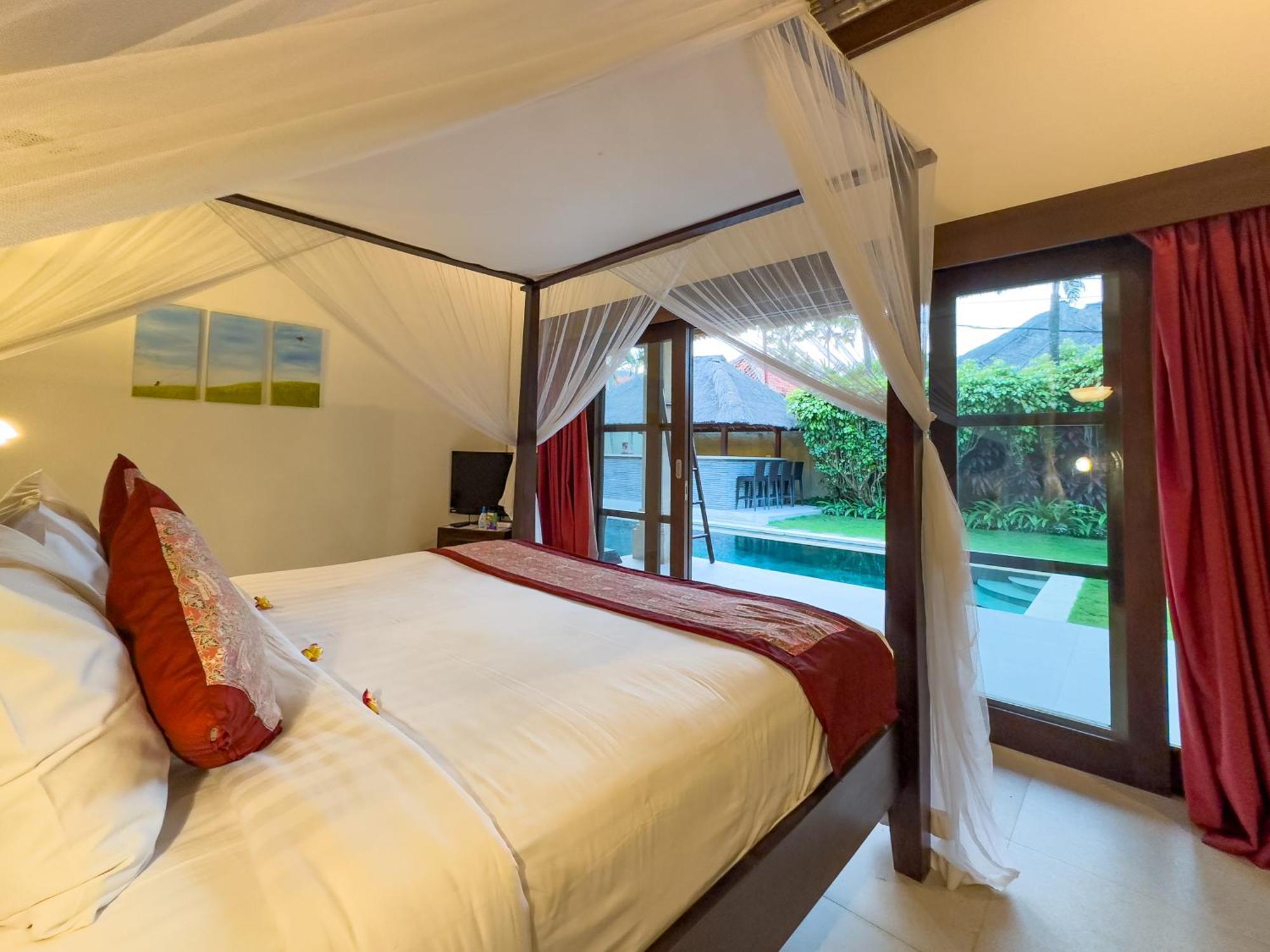Villa Bugis Seminyak Room photo