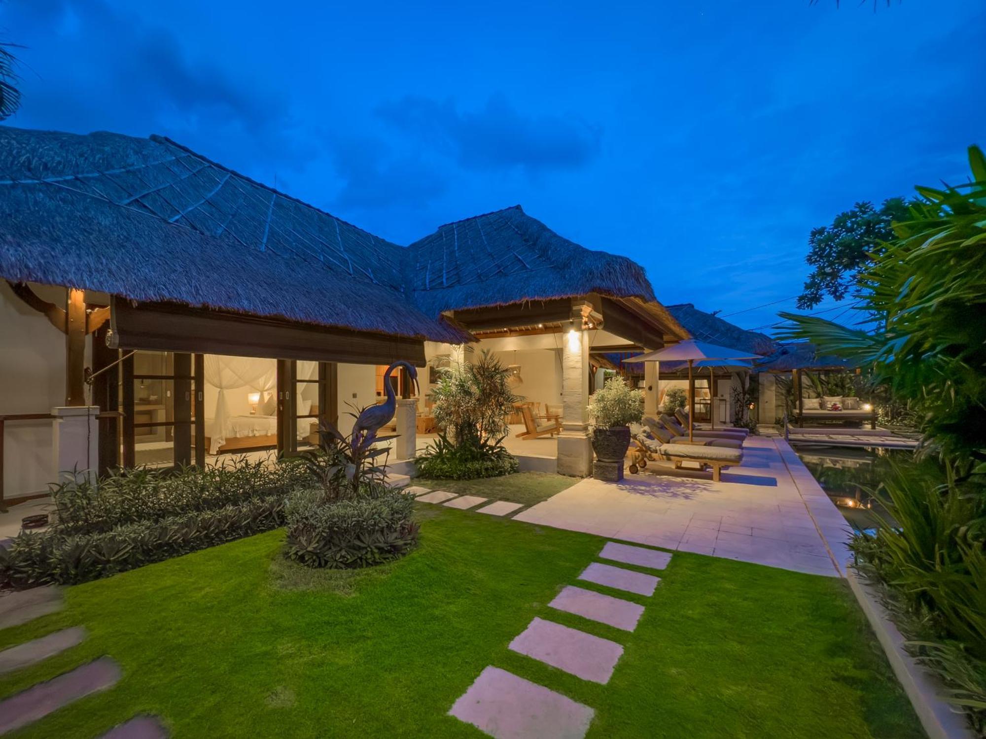 Villa Bugis Seminyak Room photo