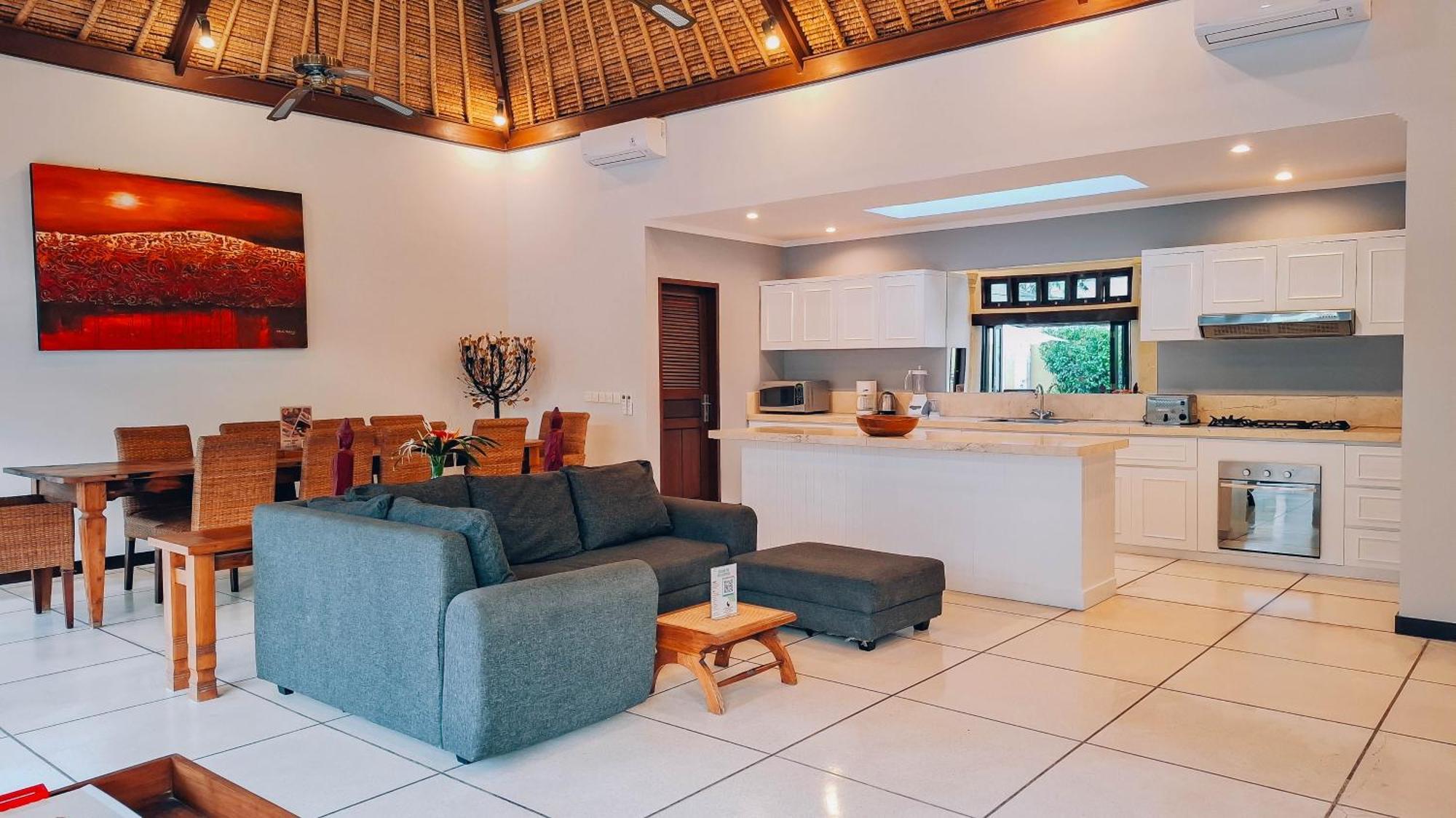 Villa Bugis Seminyak Room photo