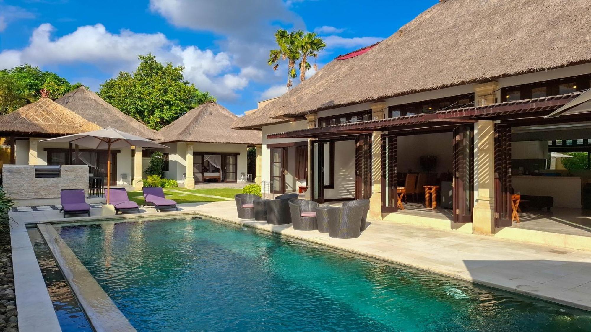 Villa Bugis Seminyak Exterior photo